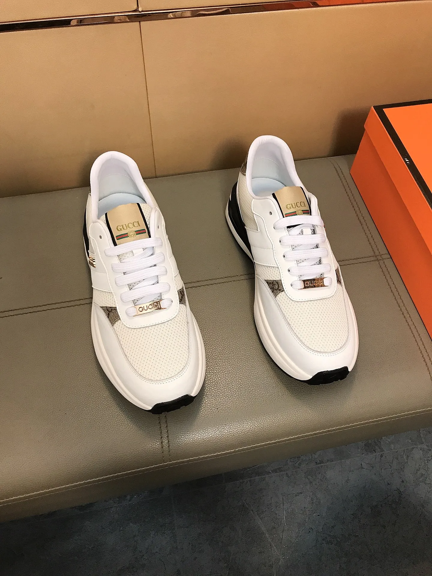 Factory price 442 👟👟🆕🆕 (GUCCI) latest casual and fashionable men's shoes, hot style 💥 simple and elegant style, exclusive for trendy men, the upper is made of cowhide + breathable fabric, sheepskin lining + foot pads, soft and comfortable outsole! 38-44.